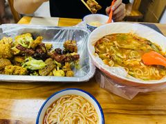 -二钢串叔麻辣烫(华龙大厦店)