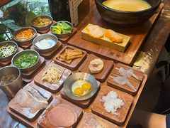 -银米·云南传统过桥米线(双廊黑金冠店)