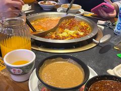 -沸炉重庆老火锅(军事博物馆店)