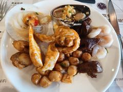 -荣誉国际酒店-云顶旋转餐厅