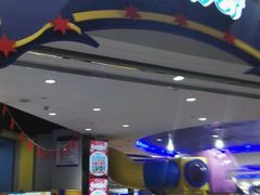 -反斗乐园π·电玩·高空拓展·蹦床(龙华天虹店)