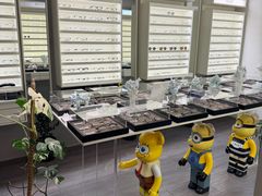-目艮眼镜SHOWROOM(品牌集合店)