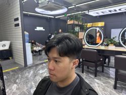 -藤野造型•烫染专业店