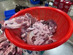 -标记美食新鲜猪杂(兴南大道店)