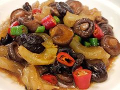 炖蹄筋-阿瓦山寨·湘菜现炒·剁椒鱼头王(咸阳总店)