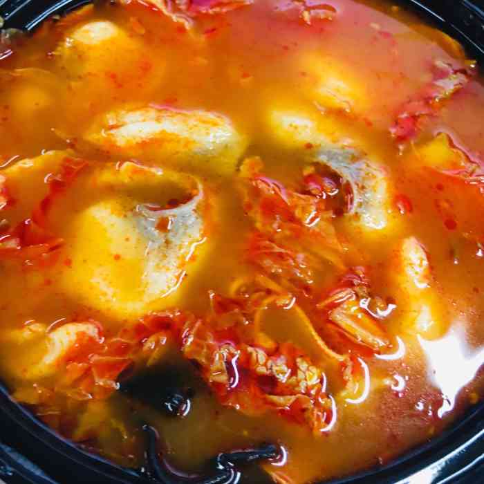 婉鱼(鲁磨路店)-"周末不想出门,叫了这家的番茄鱼外卖~两人.