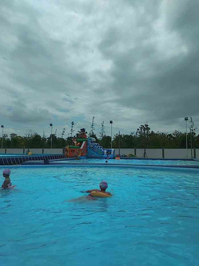 顾村公园水上乐园-"太小了,只能给儿童玩玩而已的."-大众点评移动版