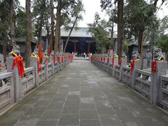 -关林