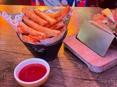 -Famous肥猫墨西哥音乐餐吧(五棵松华熙LIVE店)