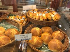 玉米沙拉面包-都恩客(高岛屋百货店)