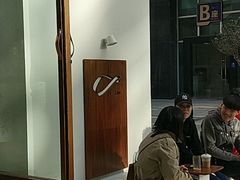 -Line 咖啡(石厦花园店)