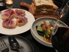 -wineapp葡萄酒餐吧(外滩金融中心店)