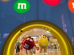 -m豆巧克力世界(上海世茂广场店)