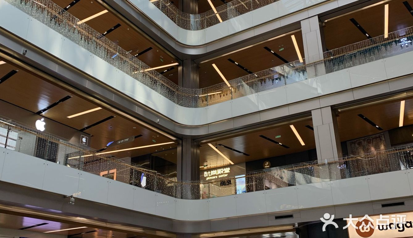 终于又有家商场开业位置在地铁安贞门出来就是商场