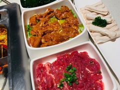 -海底捞火锅鲜切牛肉主题店(长寿路店)