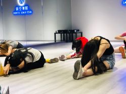 -唯舞空间
