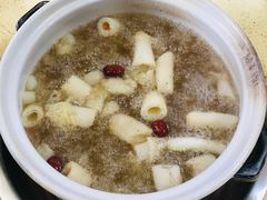 -东巴谷野生菌火锅餐厅