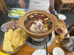 -威邵鸡煲(西华路总店)