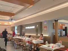 -肥肥虾庄·金牌油焖大虾(汉口城市广场店)