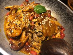 手撕扁担鸡-吃饭皇帝大土家民族菜(正大广场店)