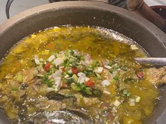 祖传石锅武昌鱼-小凤庭·地道湖北菜武昌鱼·藕汤(38年黄鹤楼店)