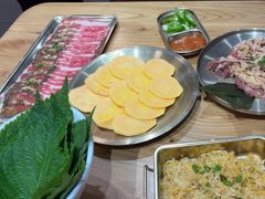 -青瓦餐厅·生鱼片·韩园烤肉(西塔店)