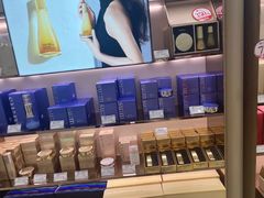 -国药中服免税(北京坊店)