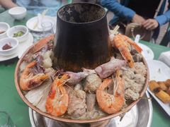 -一口猪海鲜浑锅·东北家常菜