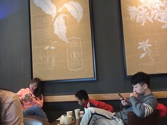 大堂-星巴克(泰安万达店)