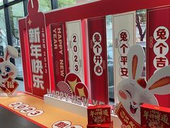 -上海宝信宝马4S店