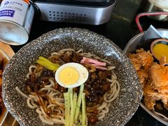 辣辣炸酱面-KCOOKING概念韩餐(世茂52+店)