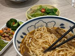 -康师傅私房牛肉面(马泉营奥莱店)