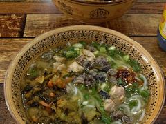 -正宗李家土鸡米线店