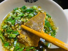 秘制鲜肺-茅草房·河畔园林火锅