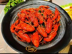 -肥肥虾庄·金牌油焖大虾(杨园滨江时代walk店)