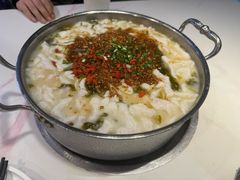 -德林酸菜鱼火锅(南丹店)