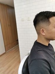 -韦恩先生Barbershop英式男士理发馆