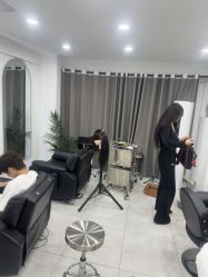 -沐羽专业接发·漂染店