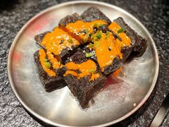 -何妹湿辣牛肉·粤式烧烤砂煲(桂雅路店)