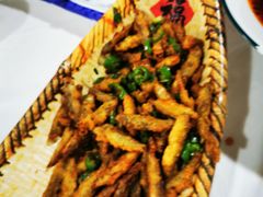 香酥小鱼-陈胖子鱼庄(黄辣丁新津店)