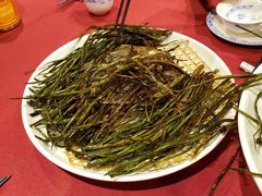 葱烤鸦片鱼头-老吉士酒家(天平路店)