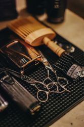 -IMUSE BARBER SHOP