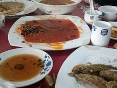 -溢心园香河肉饼总店