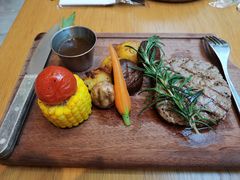 -LO CALCOW卡路力轻食主义餐厅(陆家嘴店)