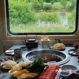 在火车车厢里吃一顿重庆火锅🚂🚃🚃🚃