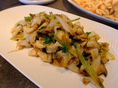 -五谷丰登农家院·地道胶东菜·海鲜烧烤(威海店)