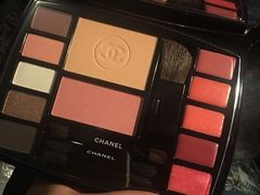 -CHANEL(戴高乐机场T 2E店)
