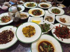-沁香庭中餐厅·川粤菜(重庆高新假日酒店)