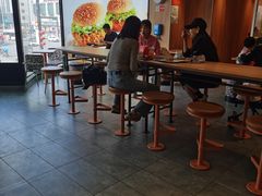 大堂-麦当劳(咸阳人民路店)