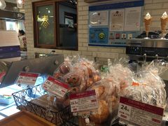 零售区-山崎面包(静安久光店)